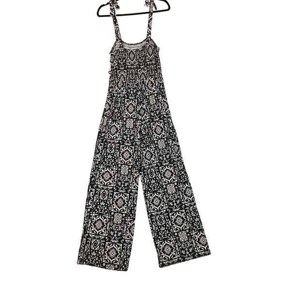 SO Good For Life Black Patterned Smocked Knit Jumpsuit Size Large - Picture 4 of 9